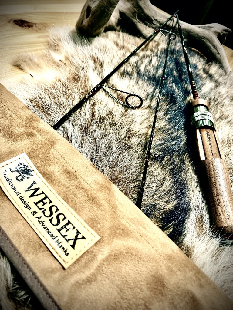 み*ず様 かねは商店　WESSEX WSE-S/4 収納ケース付き み*ず様 かねは商店 WESSEX WSE-S/4 収納ケース付き かねは